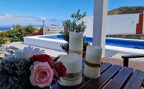 Casas Hoya Limpia- Sólo Adultos